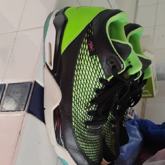 Jordan Athletic Shoes in Black and Neon Green - Picture 1 of 3